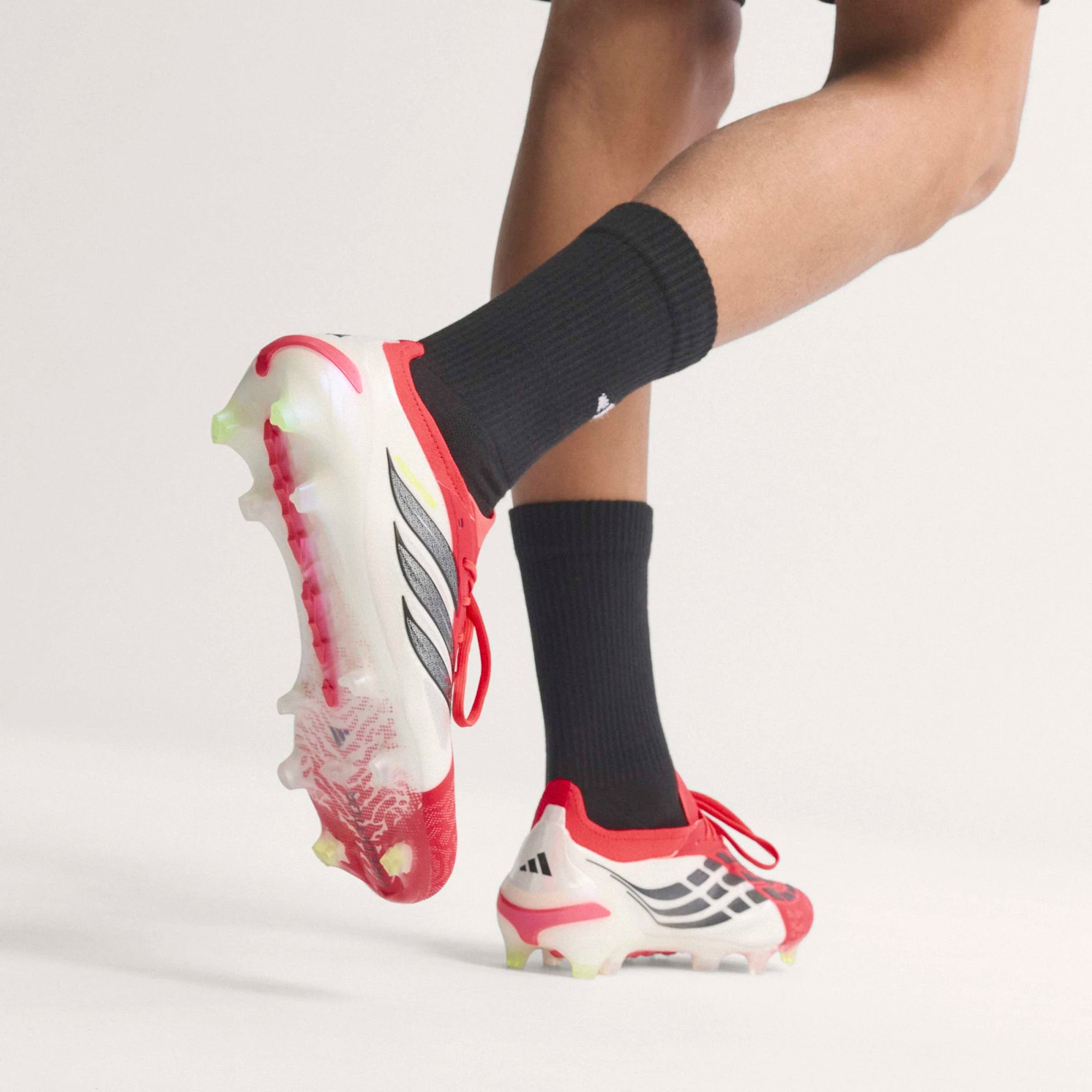 ADIDAS PREDATOR ELITE FG LUCID RED/BLACK/WHITE