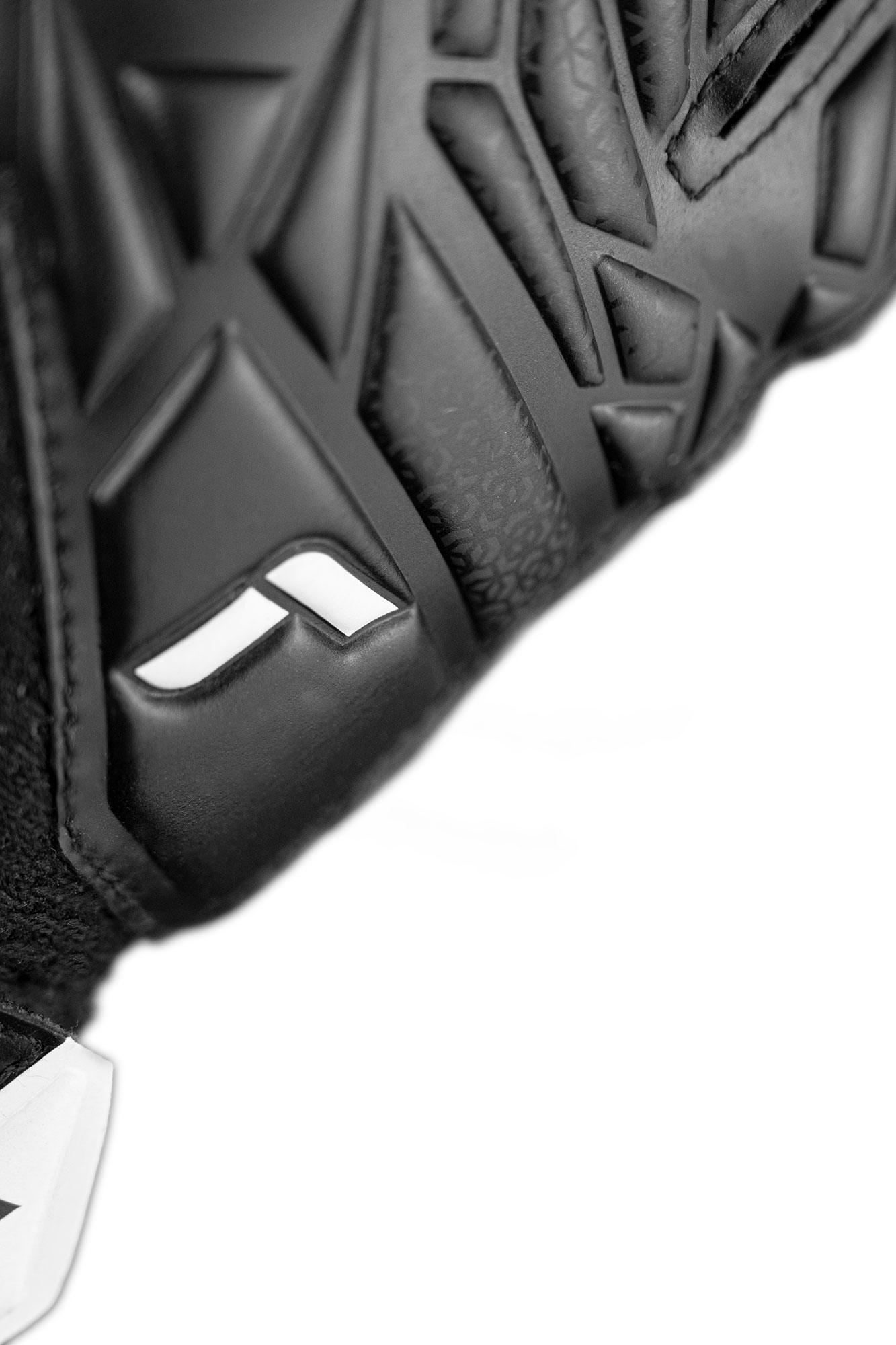 REUSCH ATTRAKT INFINITY JUNIOR BLACK 25 REUSCH ATTRAKT INFINITY JUNIOR BLACK 25