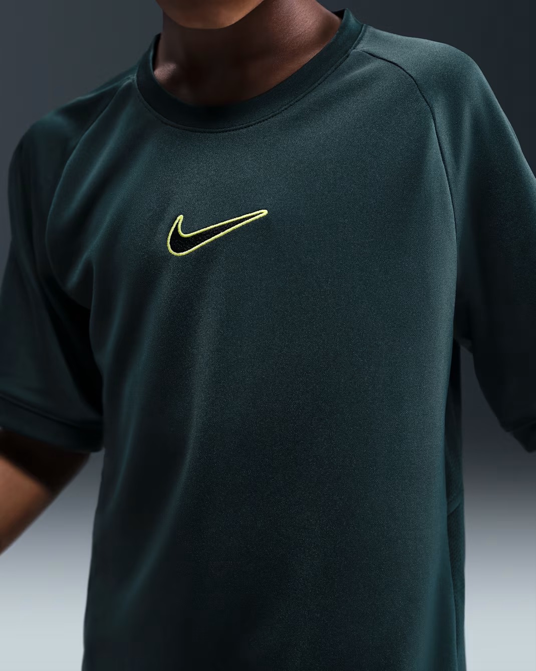 NIKE ACADEMY KIDS DRI-FIT SHORT-SLEEVE SEAWEED/BLACK