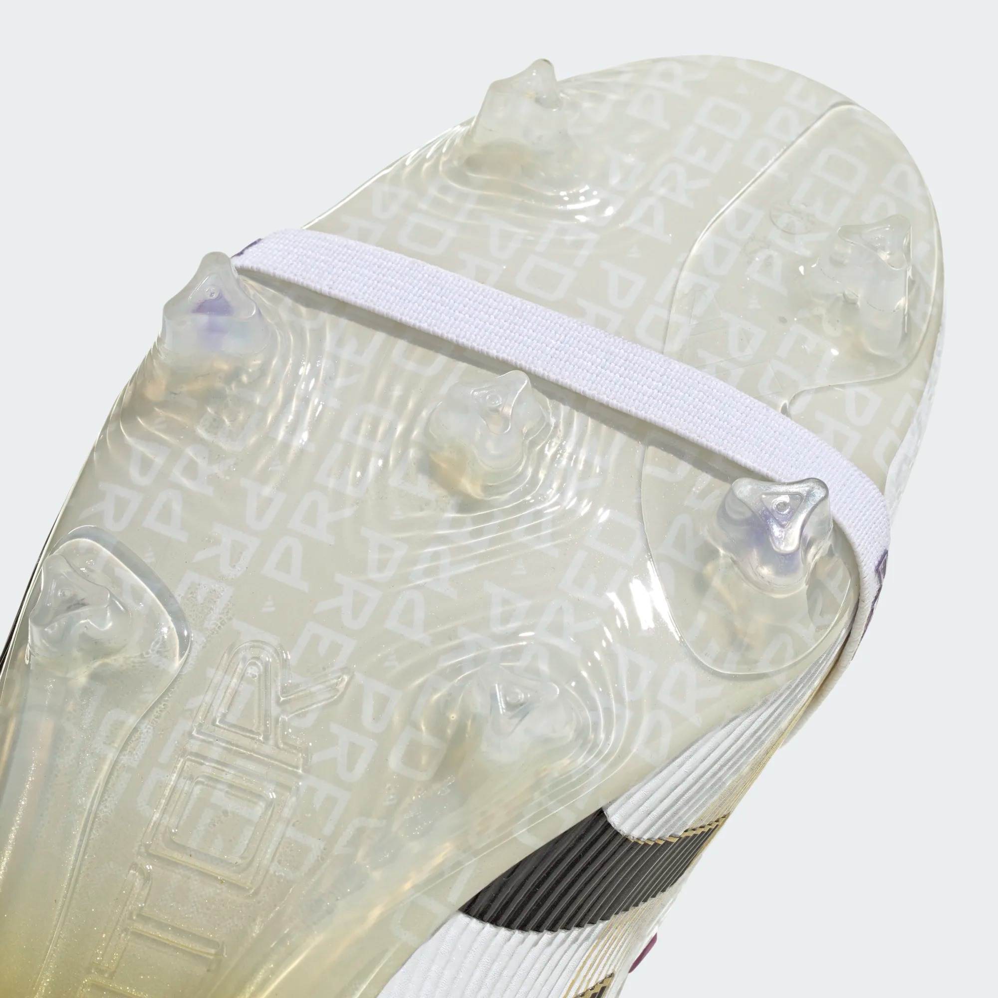 ADIDAS PREDATOR ELITE FT FG WHITE/BLACK/GOLD METALLIC ADIDAS PREDATOR ELITE FT FG WHITE/BLACK/GOLD METALLIC