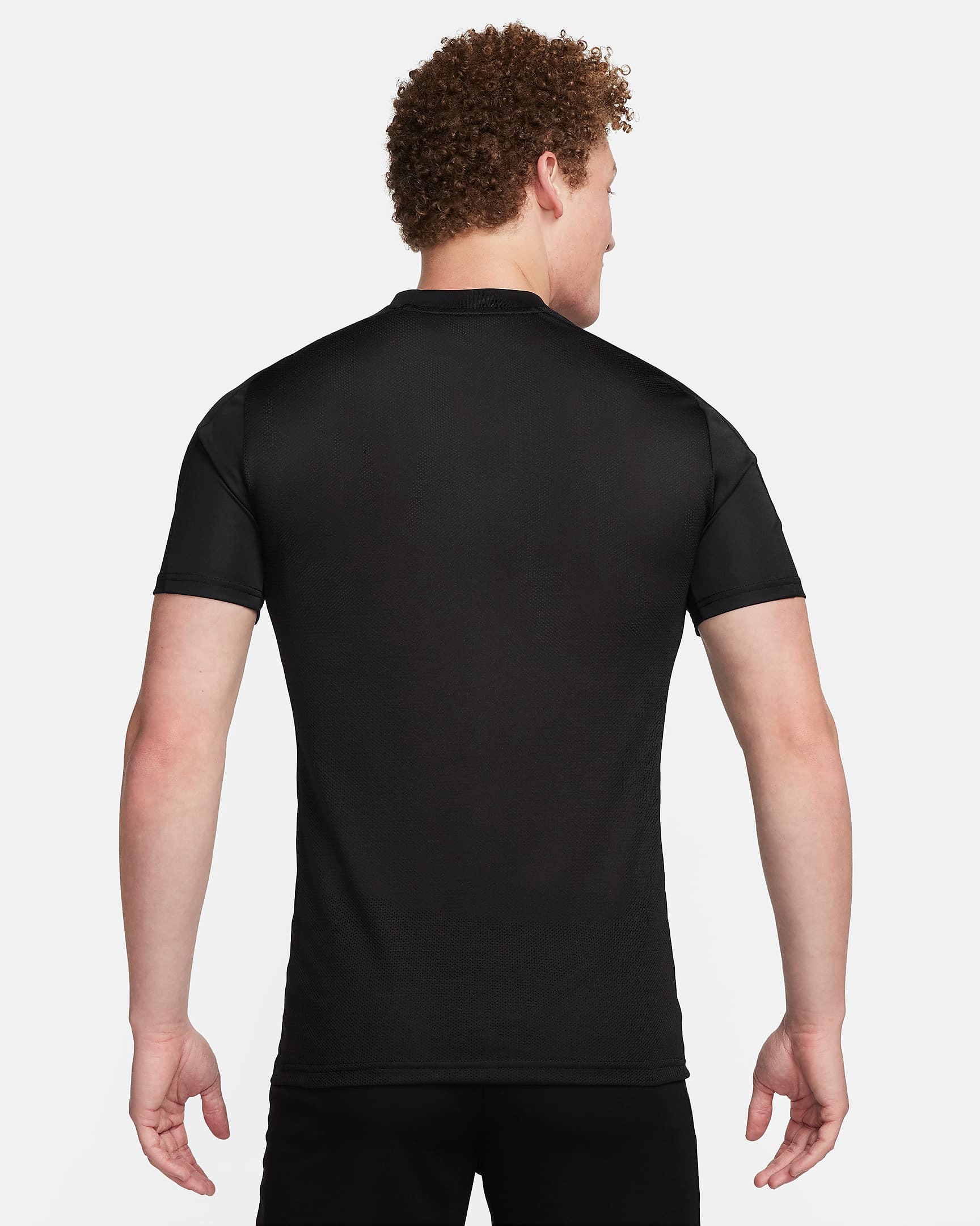 NIKE ACADEMY MEN'S DRI-FIT SHORT-SLEEVE GLOBAL FOOTBALL TOP  BLACK/BLACK/METALLIC GOLD