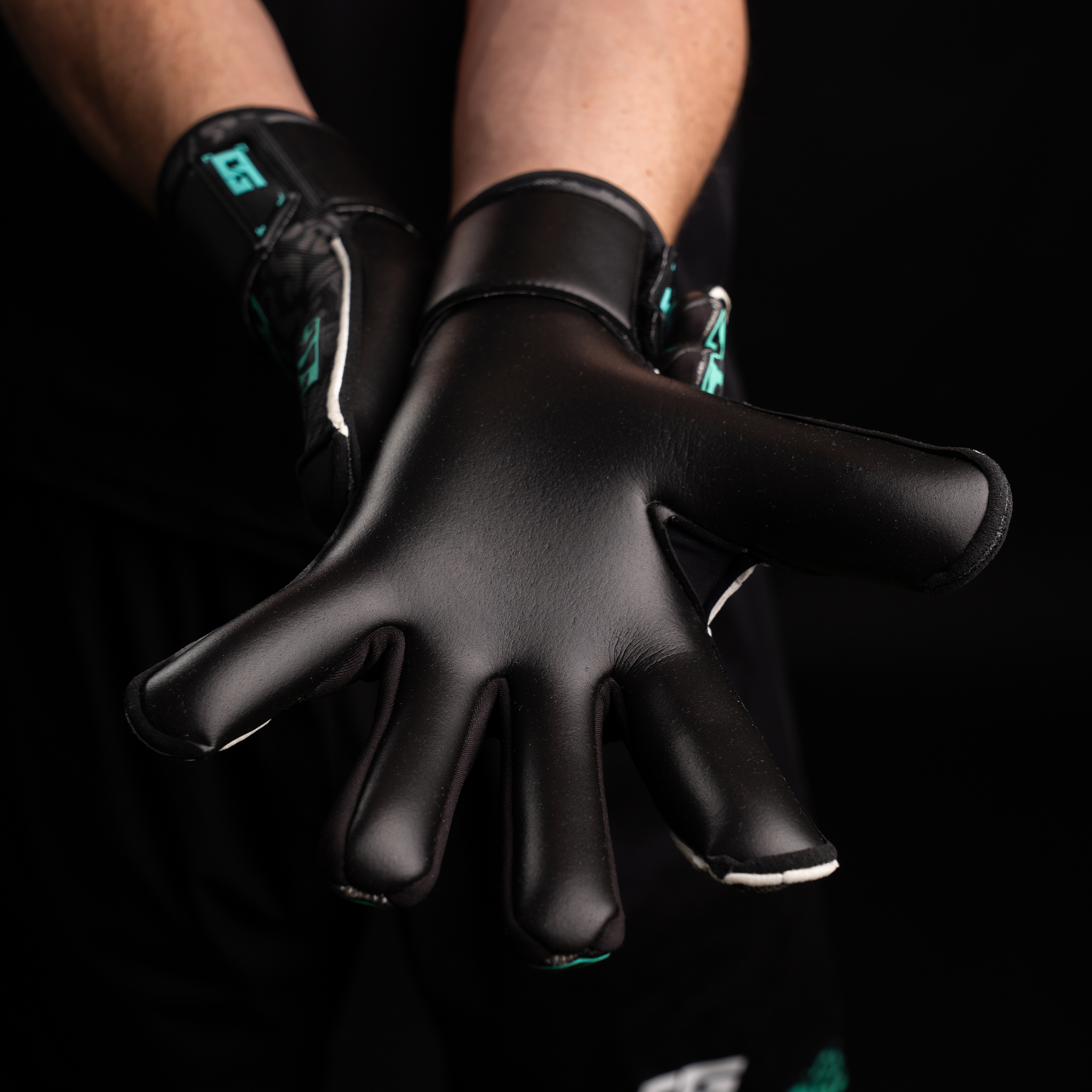 ONE GLOVE OG1 JUNIOR MONSTER GRAVITY