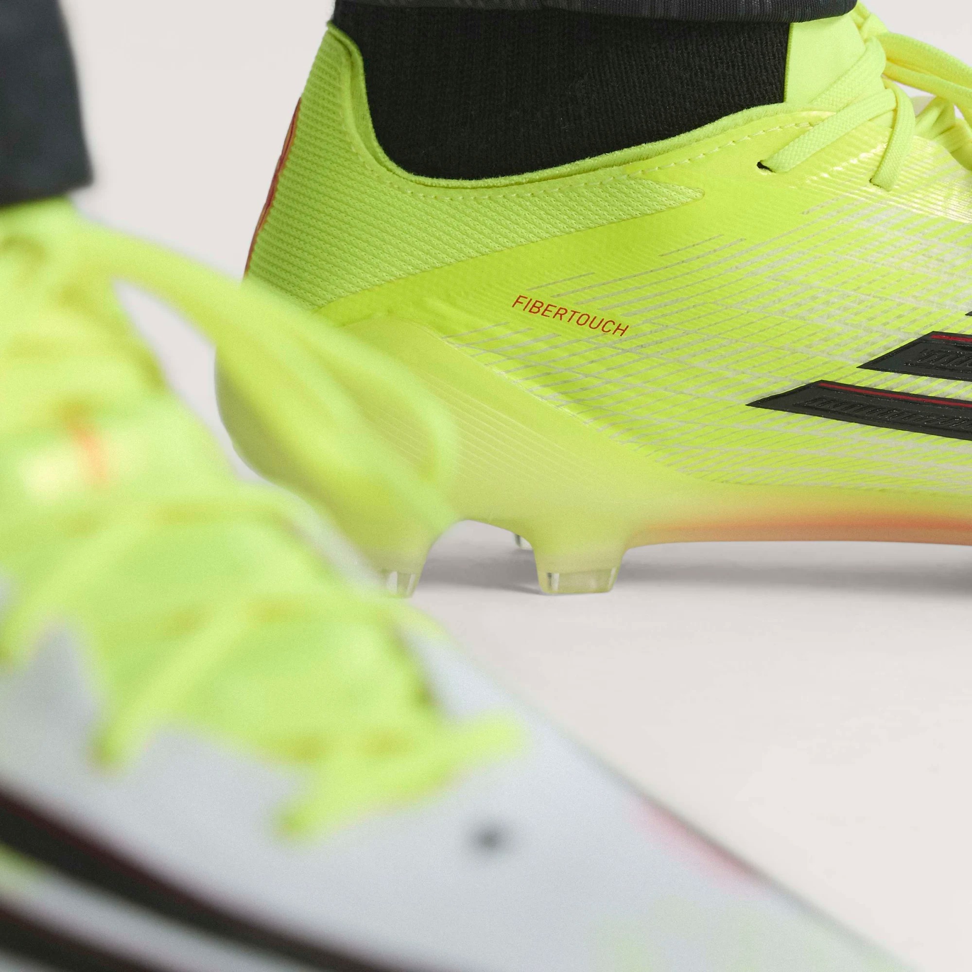 ADIDAS F50 ELITE FG TECH SOY/BLACK/LUCID RED
