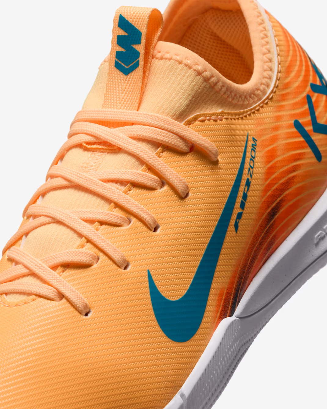 NIKE JR ZOOM VAPOR 16 ACADEMY KM IC MELON TINT/IGLOO/NEO TURQUOISE