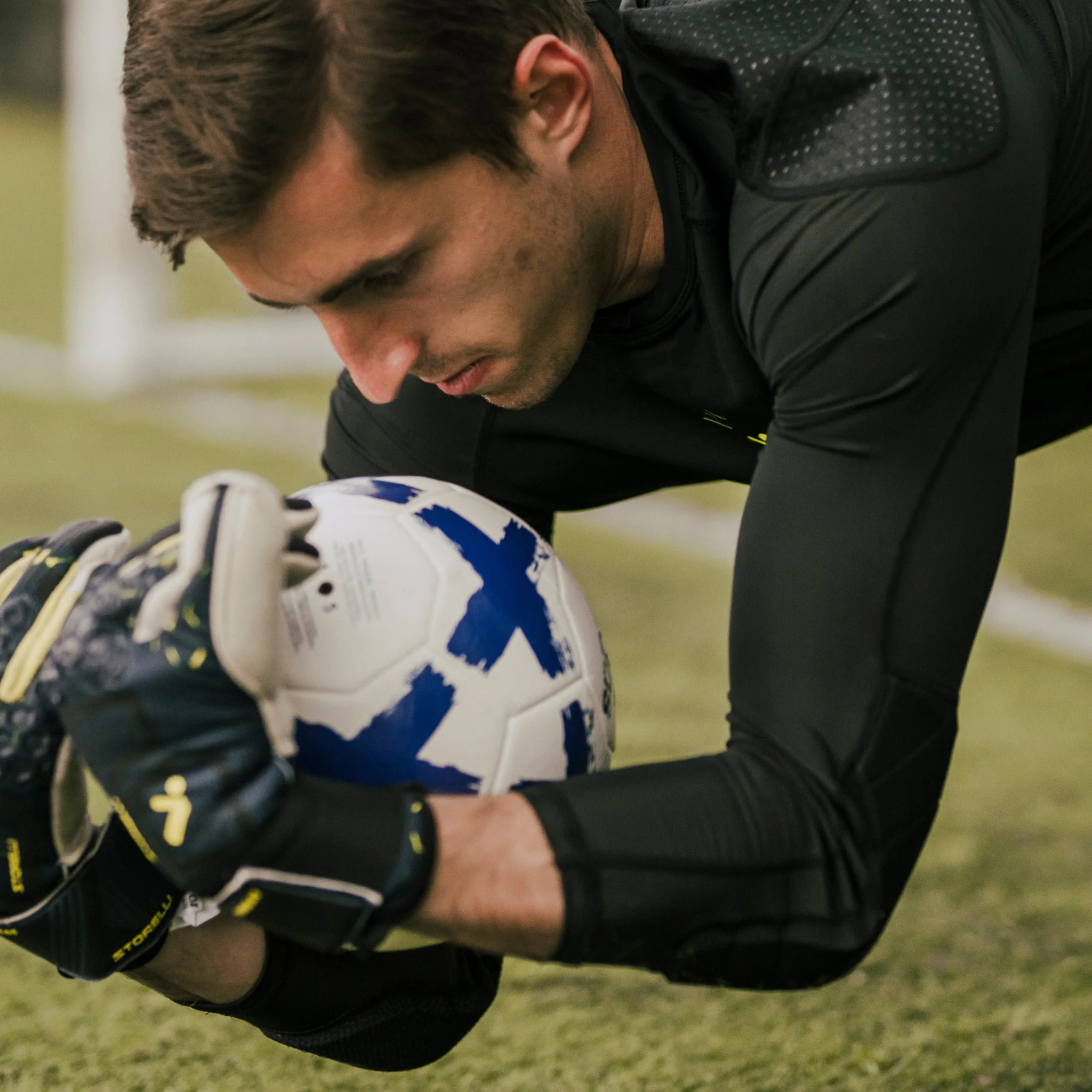 BODYSHIELD GOALKEEPER LIGHT MATCHDAY 3/4 UNDERSHIRT (PADDED)