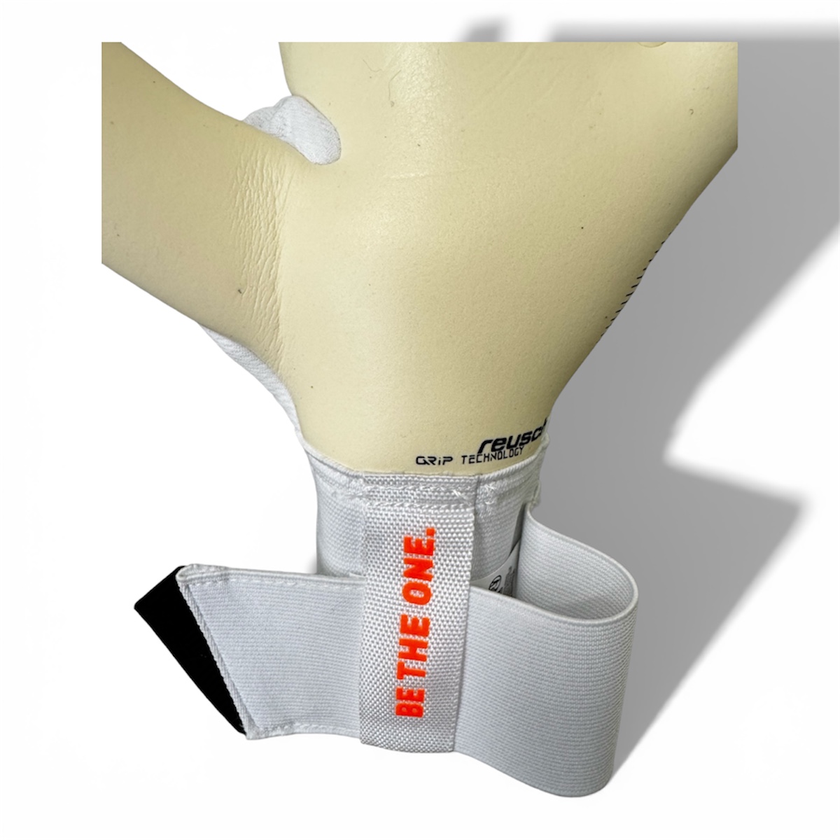 REUSCH ATTRAKT FREEGEL GOLD X WHITE/QUIET GRAY SMU