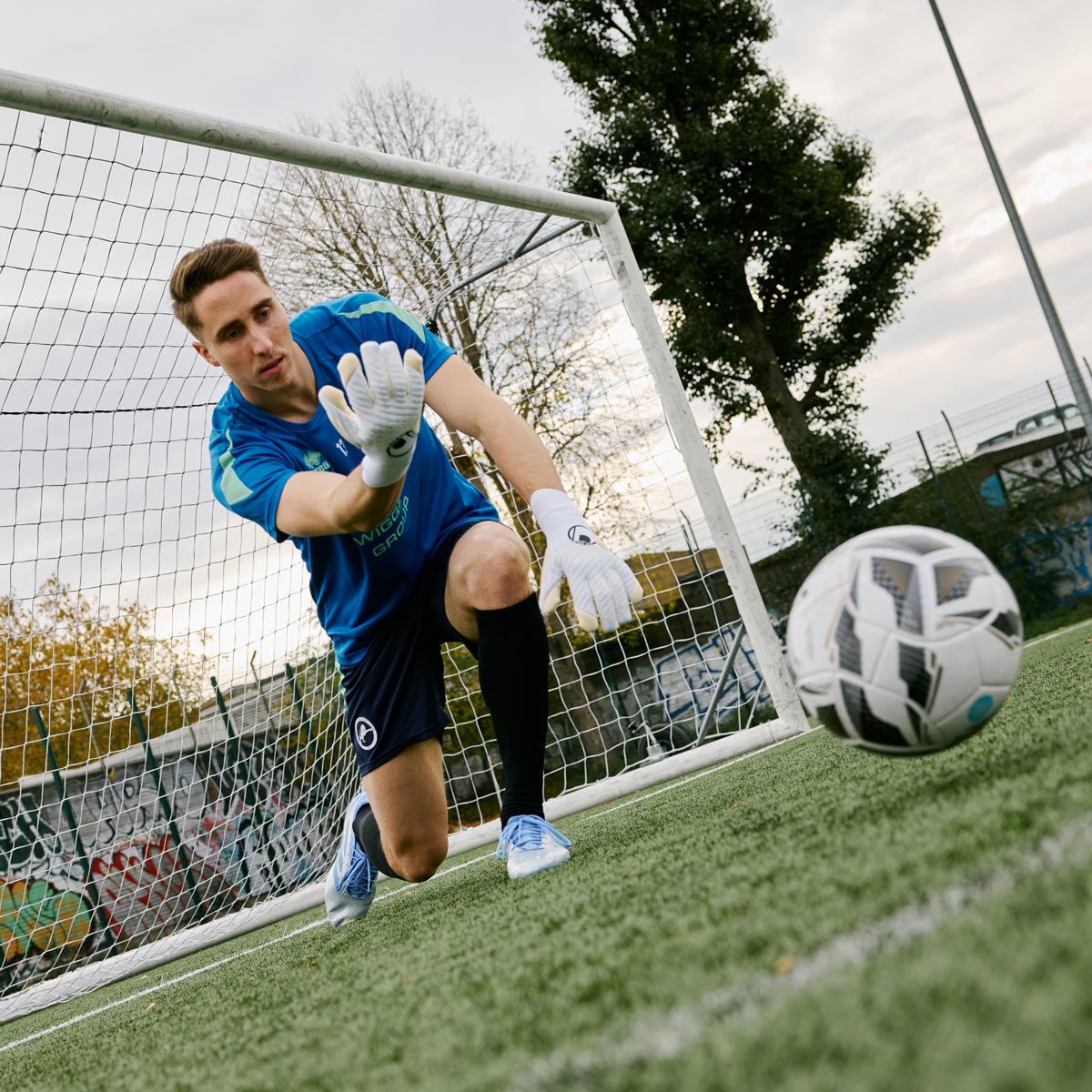 UHLSPORT FM CYBERTEC ABSOLUTGRIP HN PRO #400