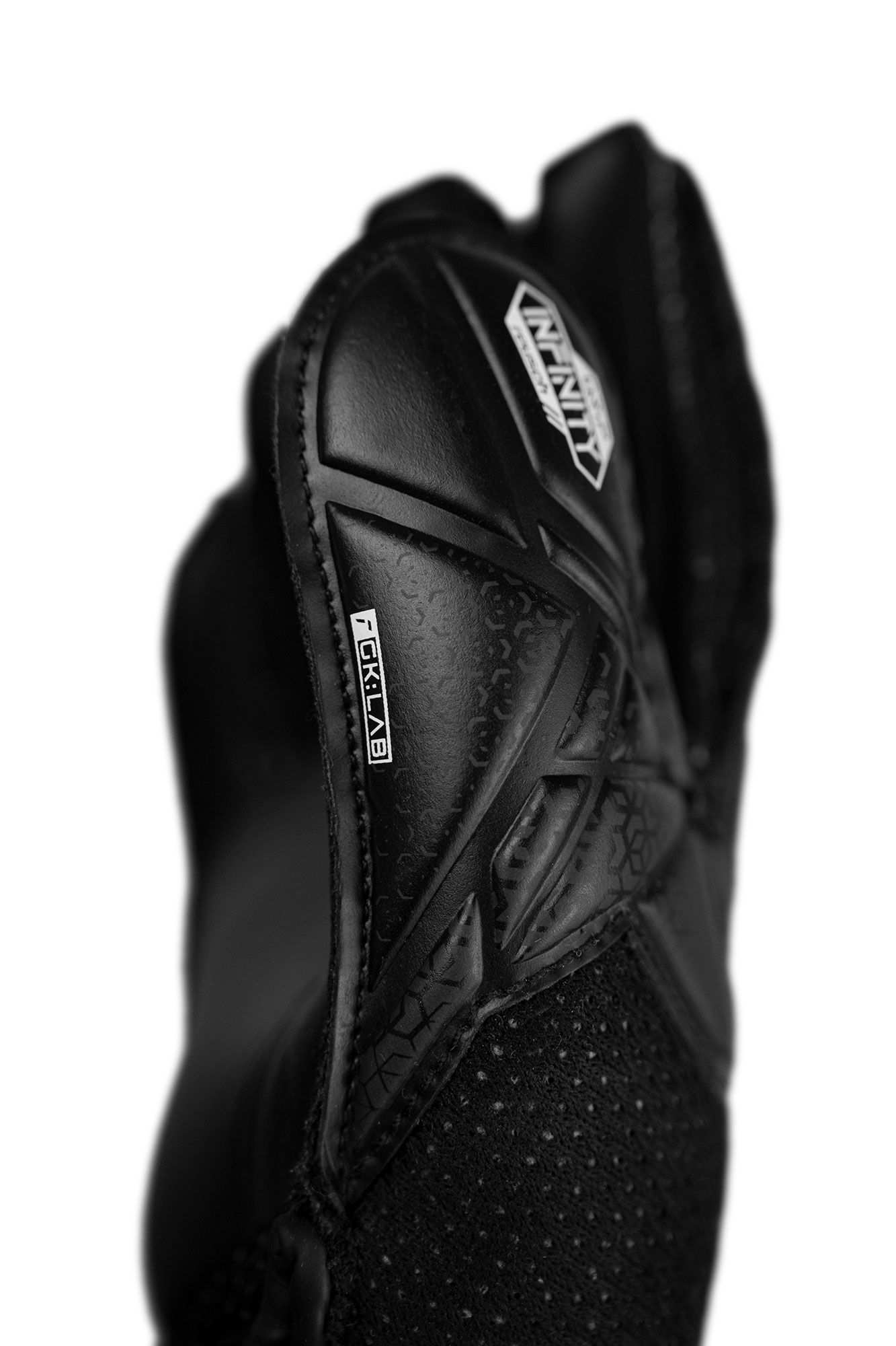 REUSCH ATTRAKT INFINITY JUNIOR BLACK 25 REUSCH ATTRAKT INFINITY JUNIOR BLACK 25