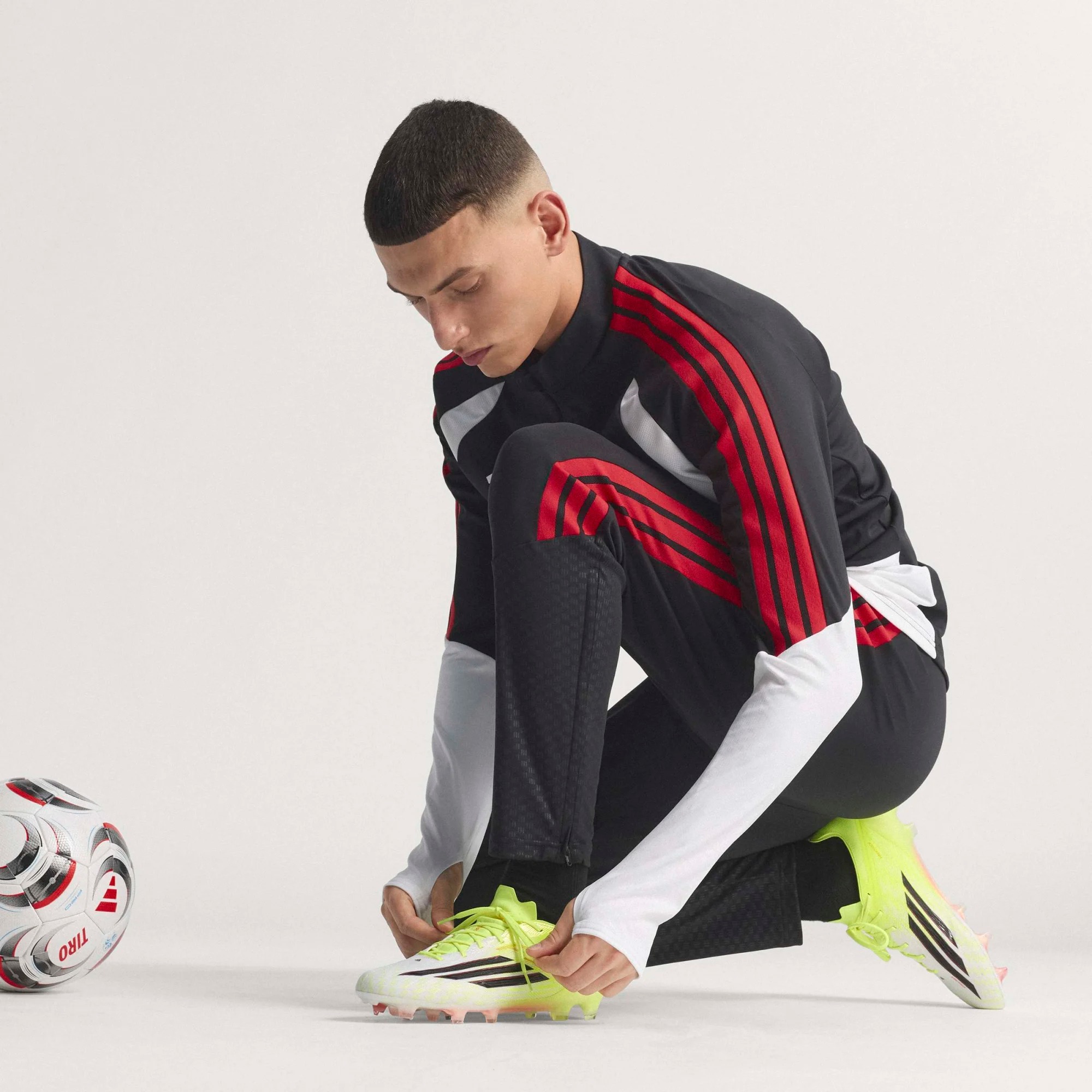 ADIDAS F50 ELITE FG TECH SOY/BLACK/LUCID RED