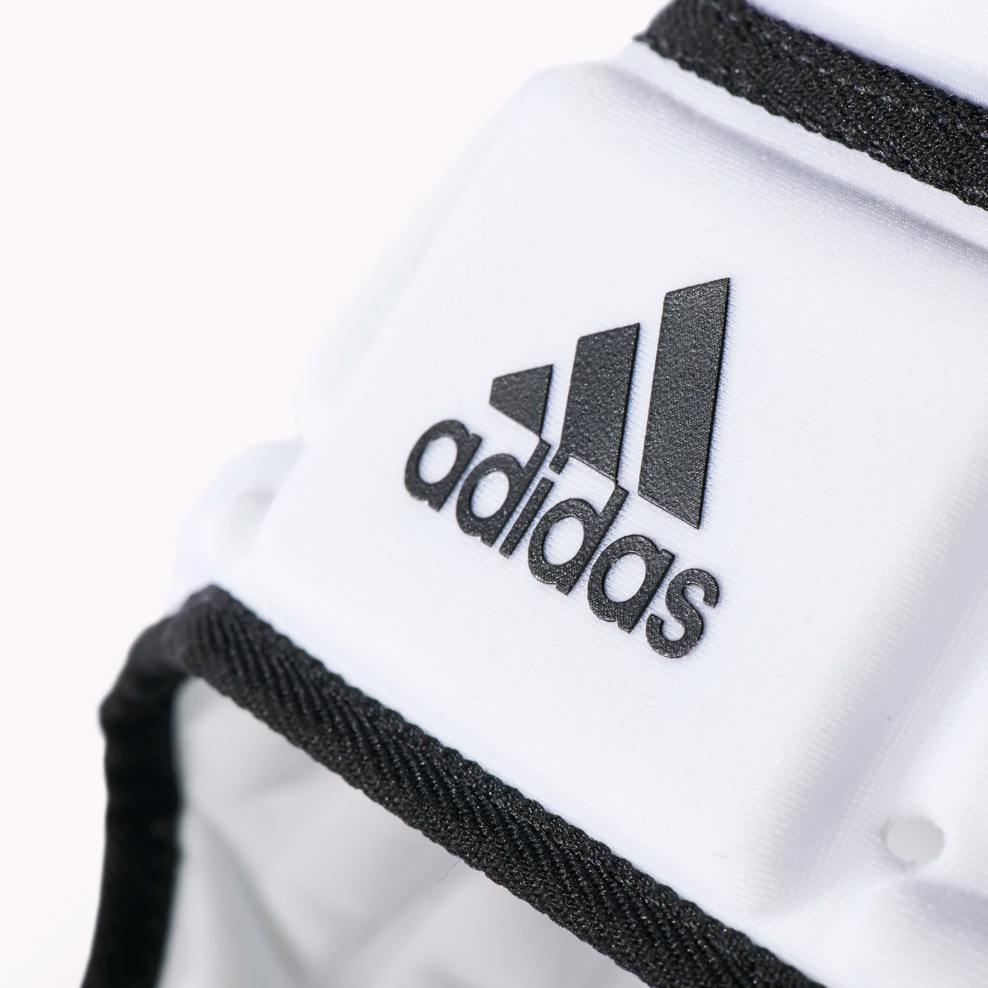 ADIDAS HEADGUARD  WHITE/BLACK ADIDAS HEADGUARD  WHITE/BLACK