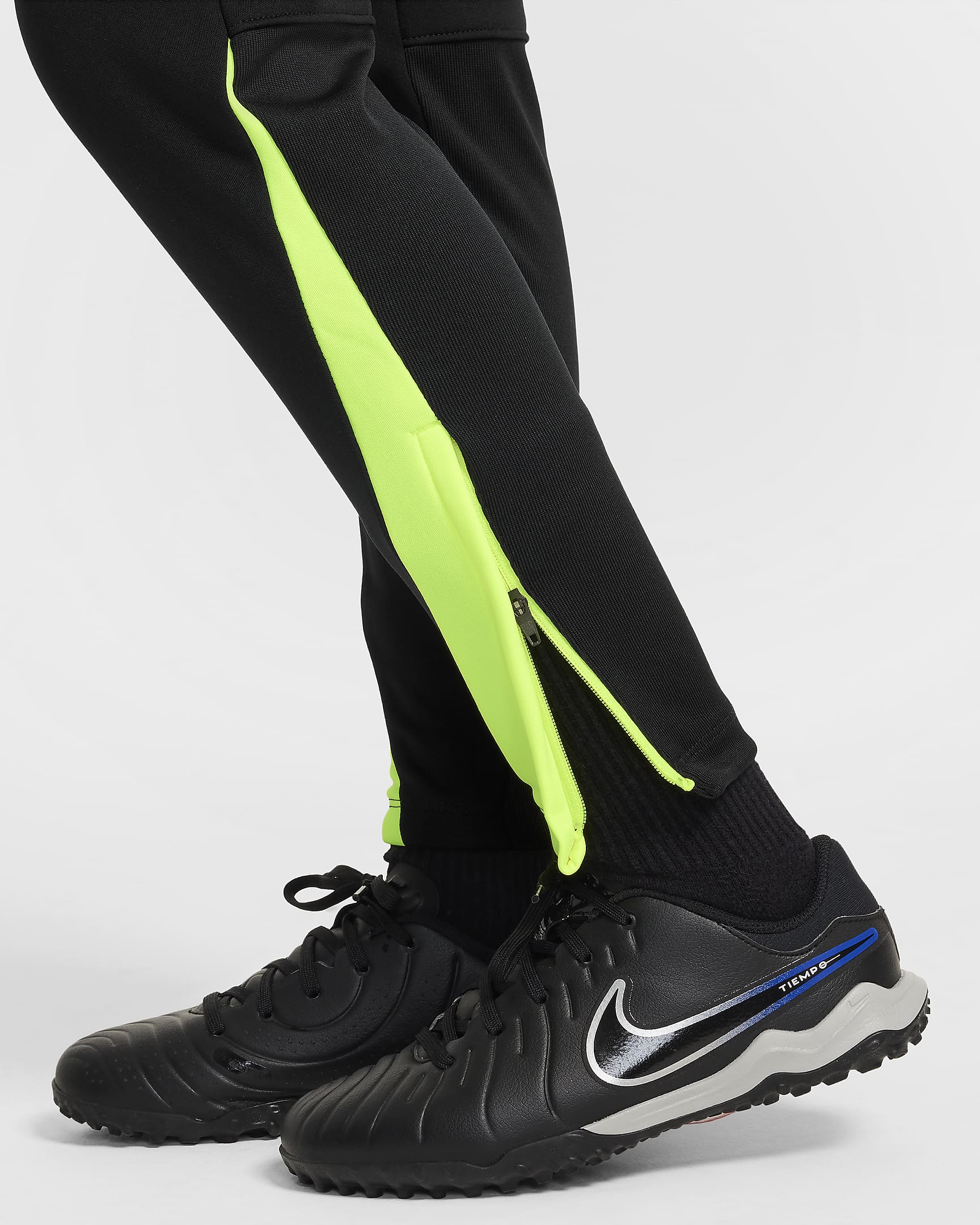 NIKE THERMA-FIT ACADEMY PANT JUNIOR BLACK/VOLT NIKE THERMA-FIT ACADEMY PANT JUNIOR BLACK/VOLT