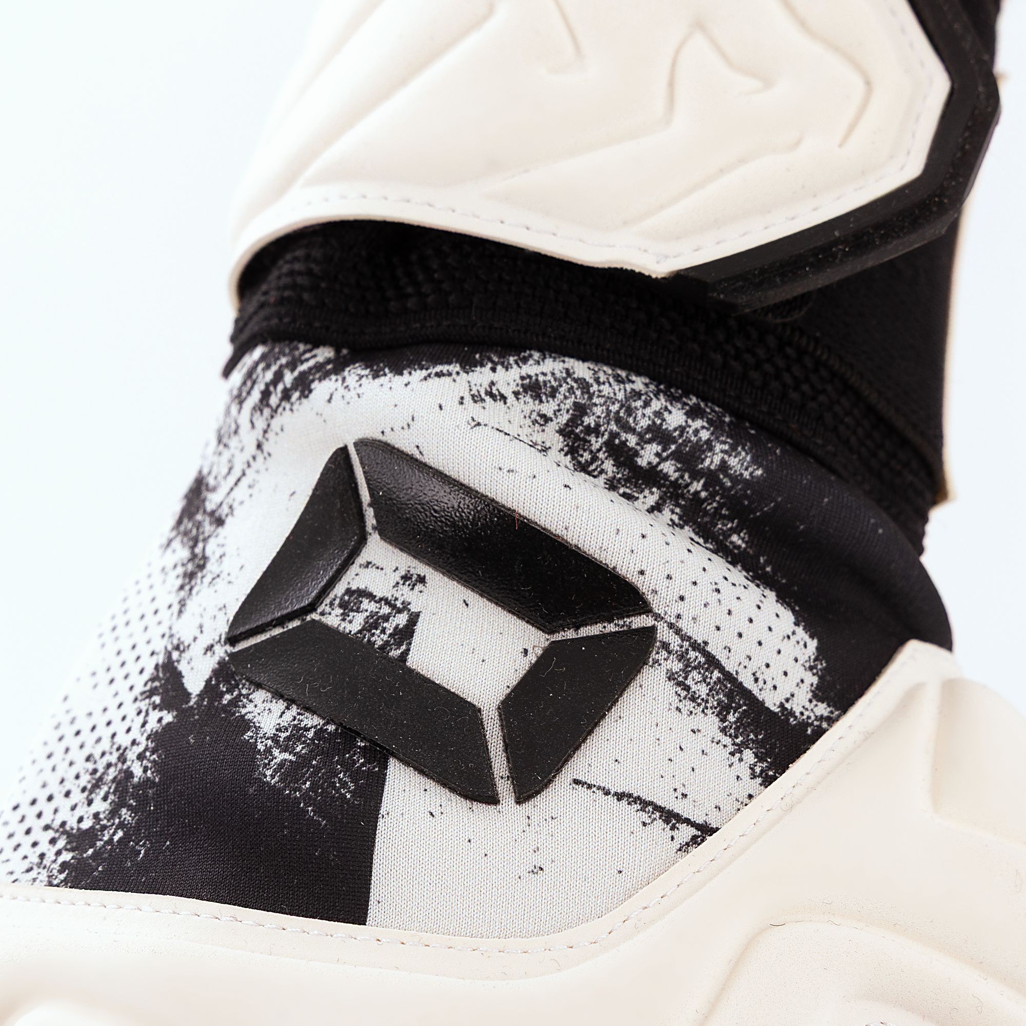 STANNO ULTIMATE GRIP V
