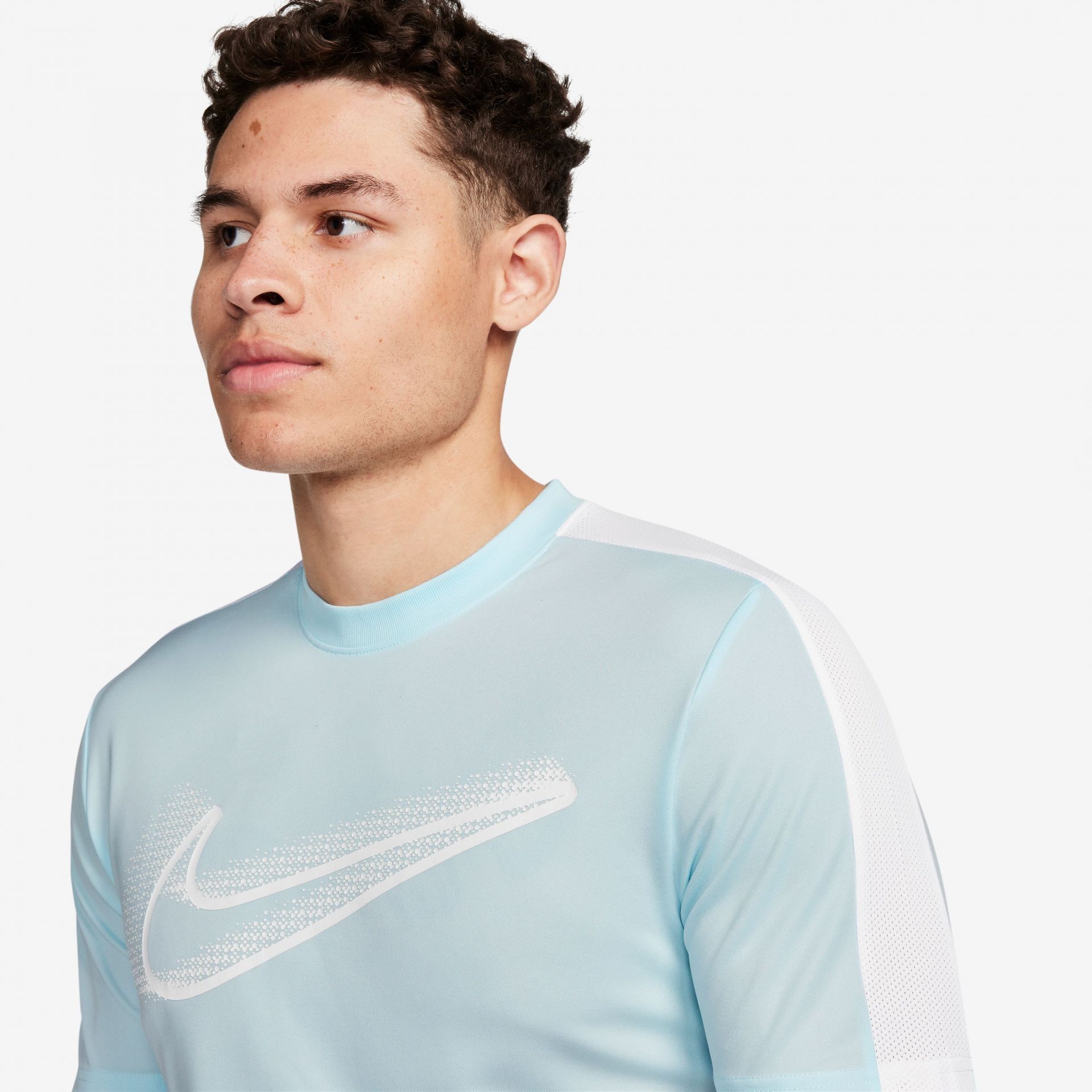 NIKE ACADEMY MEN'S DRI-FIT SHORT-SLEEVE FOOTBALL TOP GLACIER BLUE/WHITE