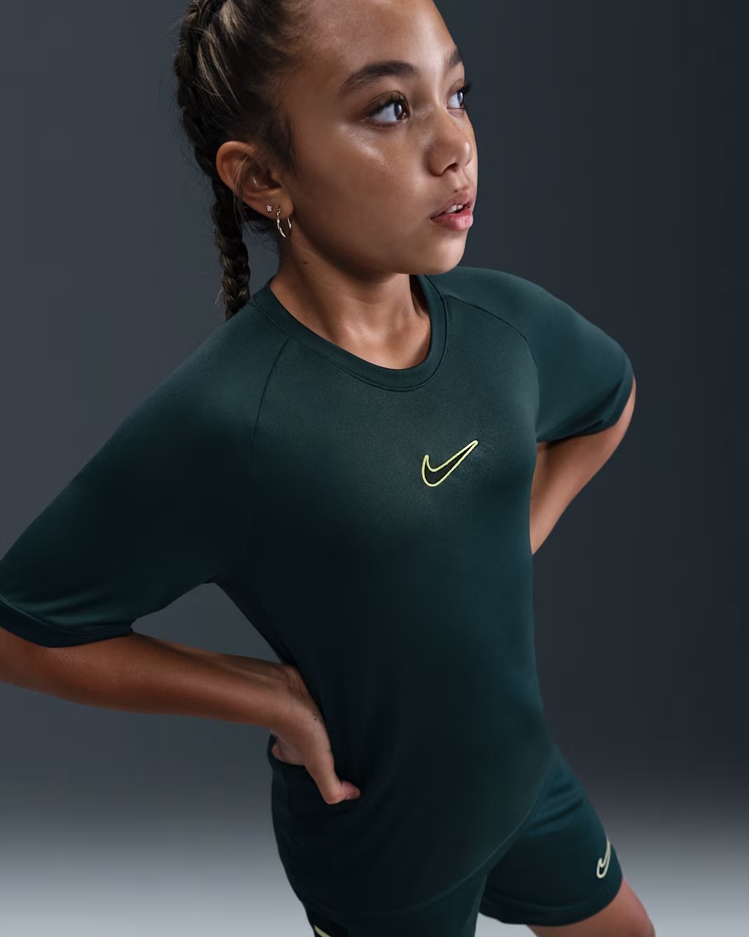 NIKE ACADEMY KIDS DRI-FIT SHORT-SLEEVE SEAWEED/BLACK