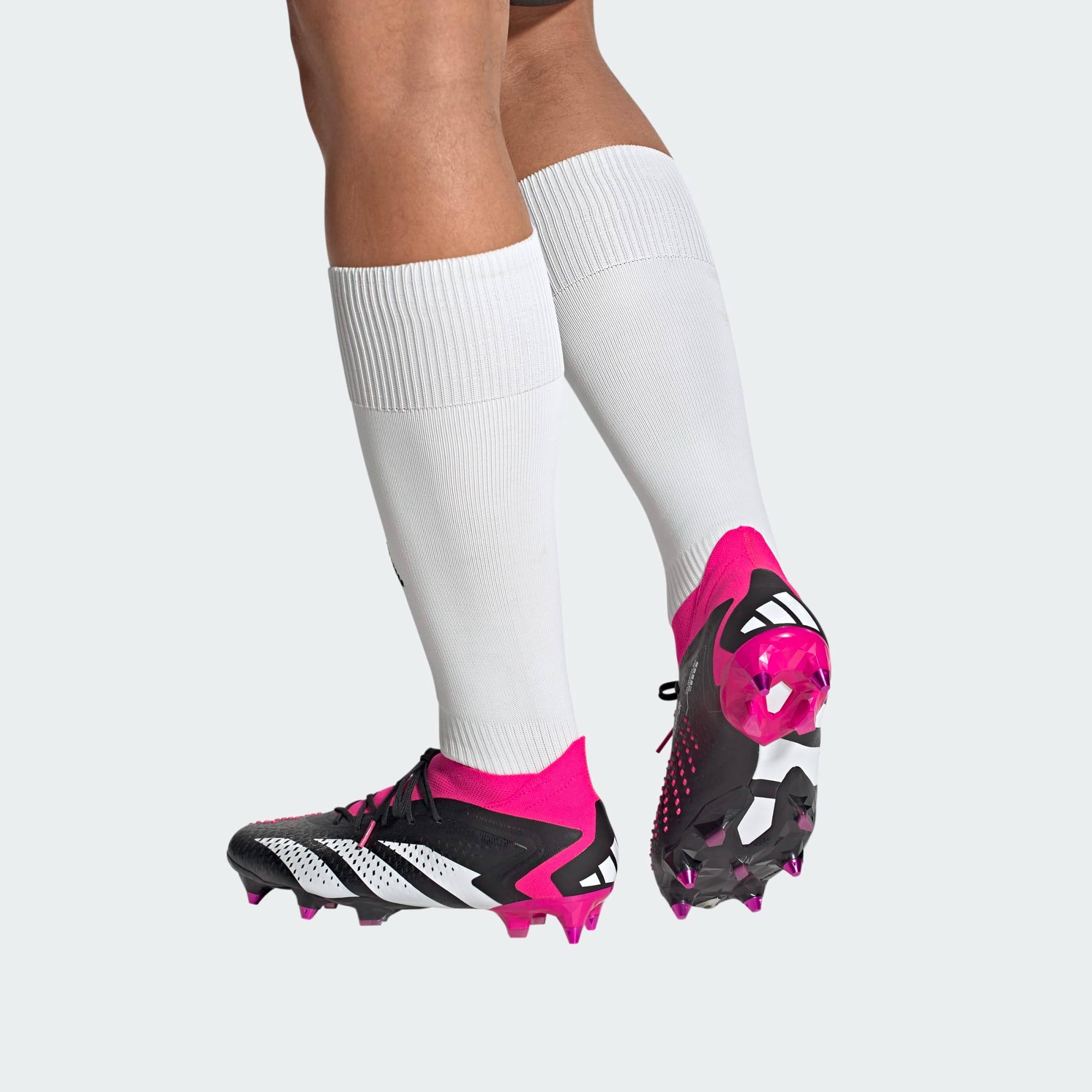 ADIDAS PREDATOR ACCURACY.1 SG CBLACK/FTWWHT/TESHPK | UK 11