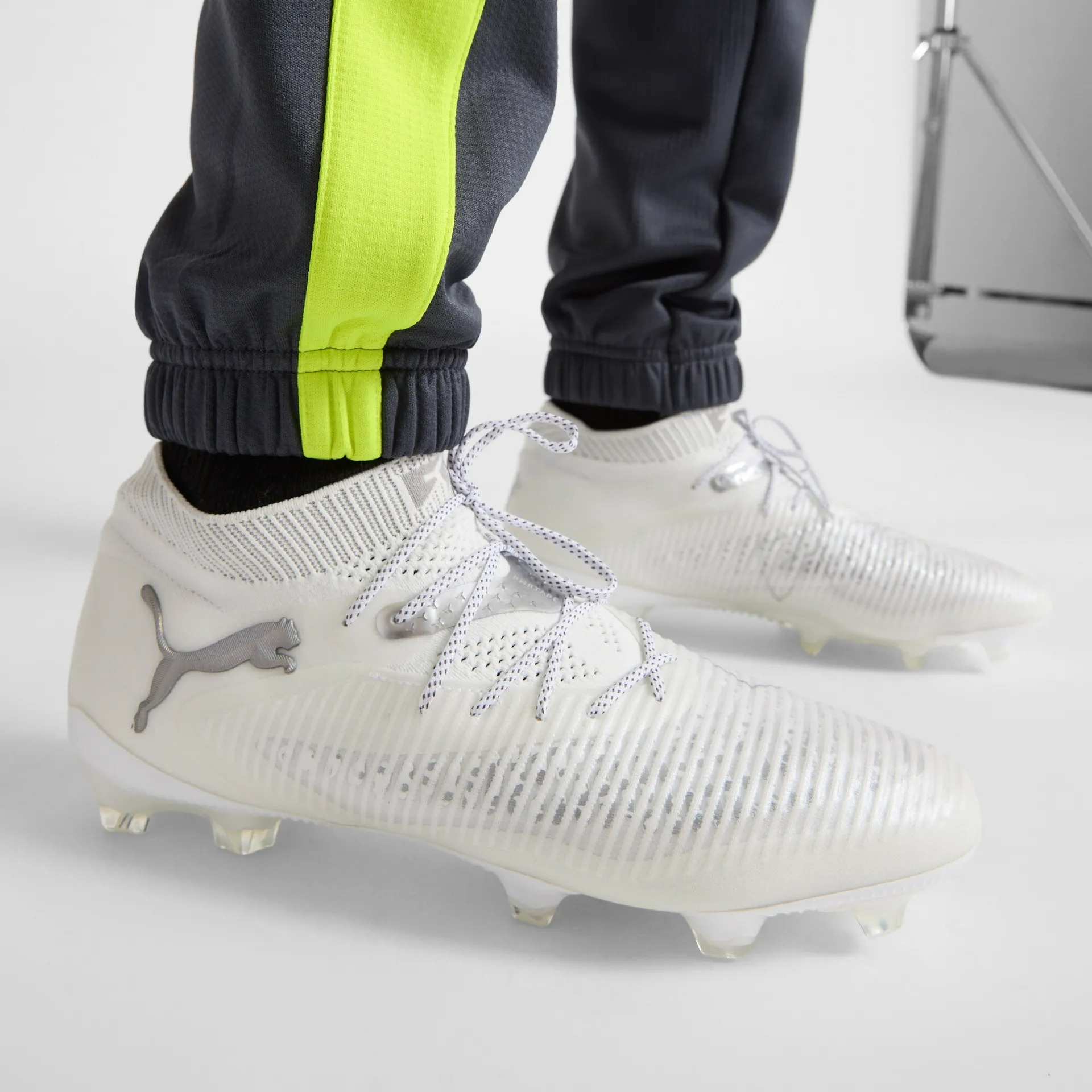 PUMA FUTURE 8 ULTIMATE FG PUMA WHITE-MATTE SILVER PUMA FUTURE 8 ULTIMATE FG PUMA WHITE-MATTE SILVER