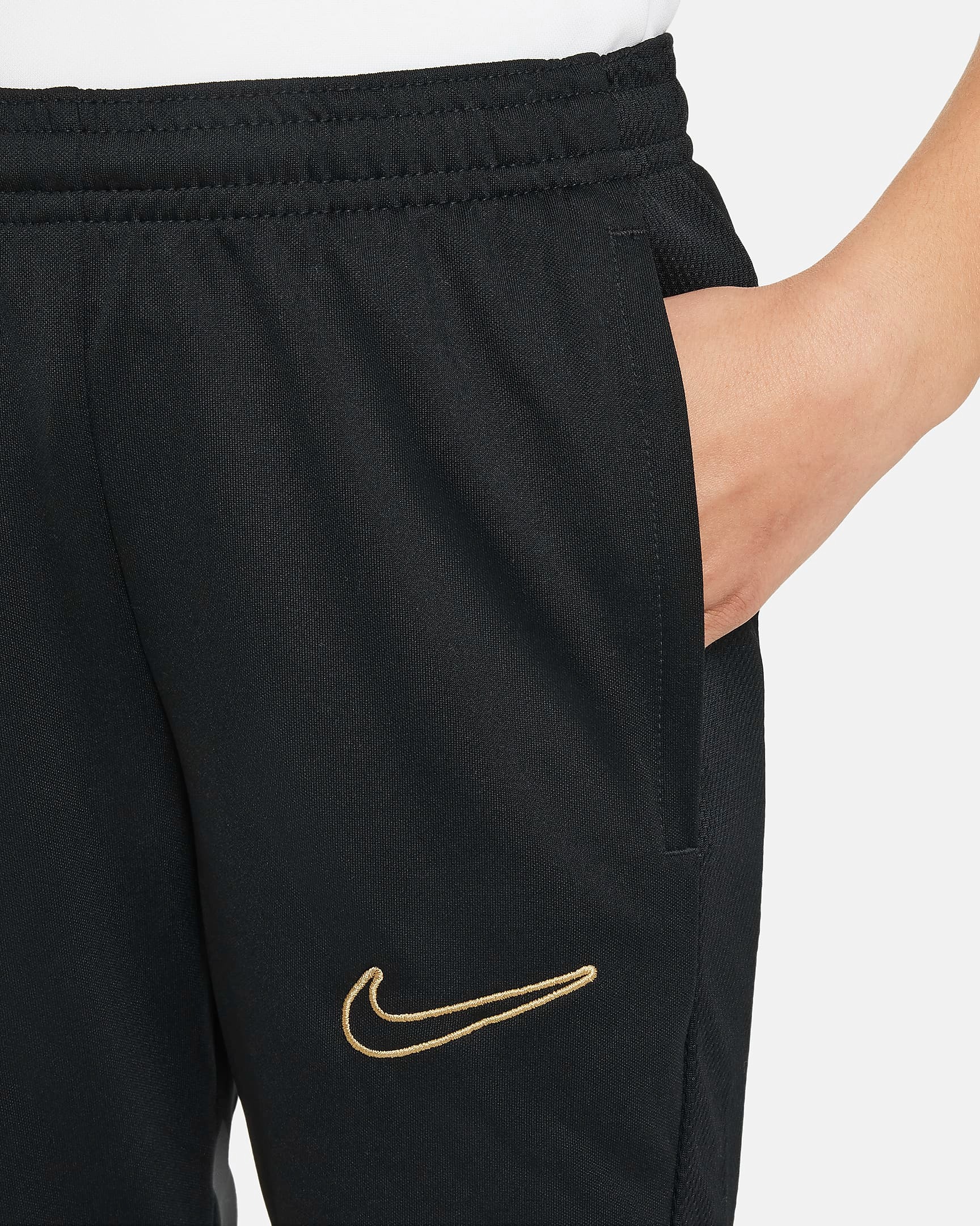 NIKE DRI-FIT ACADEMY23 FOOTBALL PANTS JUNIOR BLACK/BLACK/METALLIC GOLD