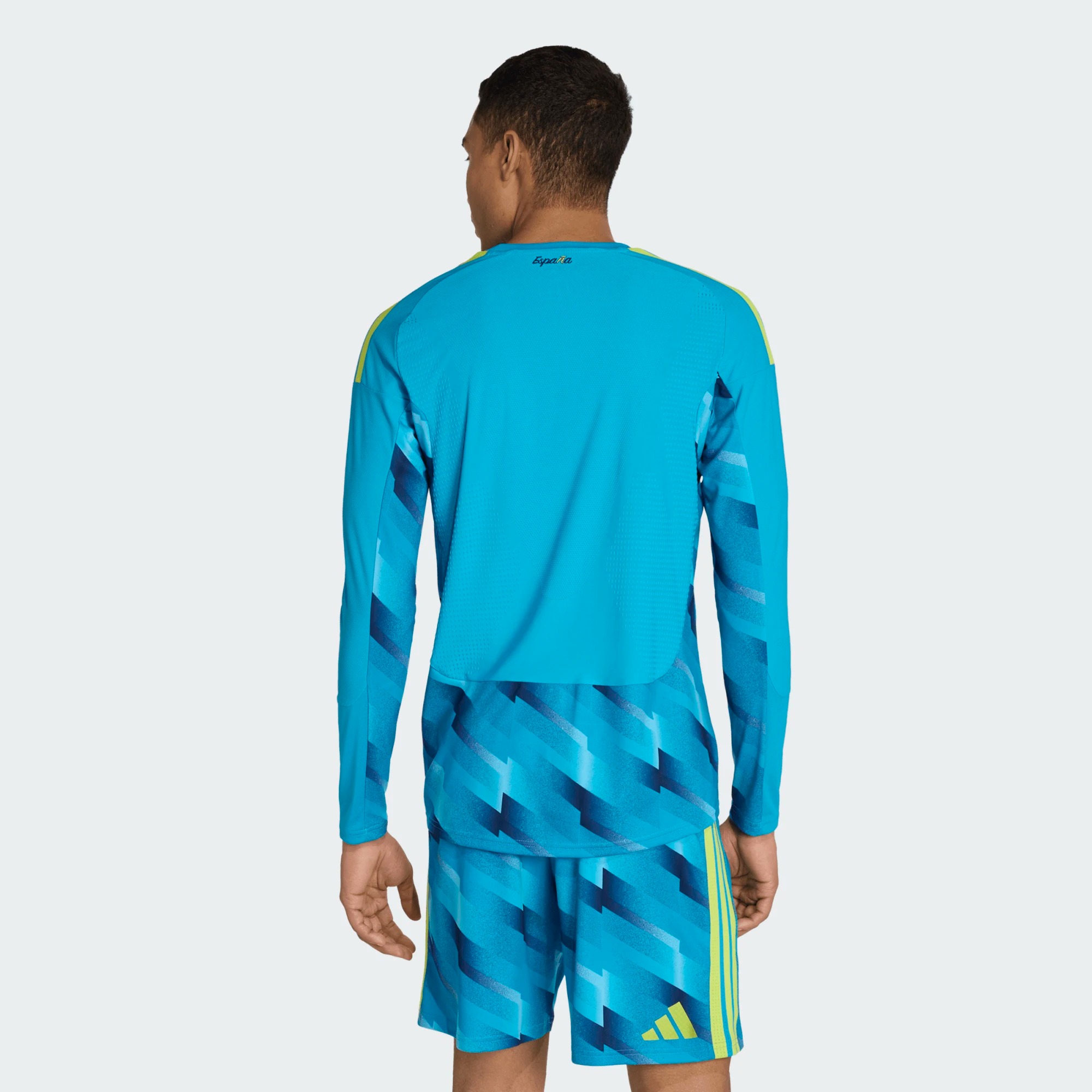 ADIDAS SPAIN 26 HOME AUTHENTIC GOALKEEPER JERSEY LS