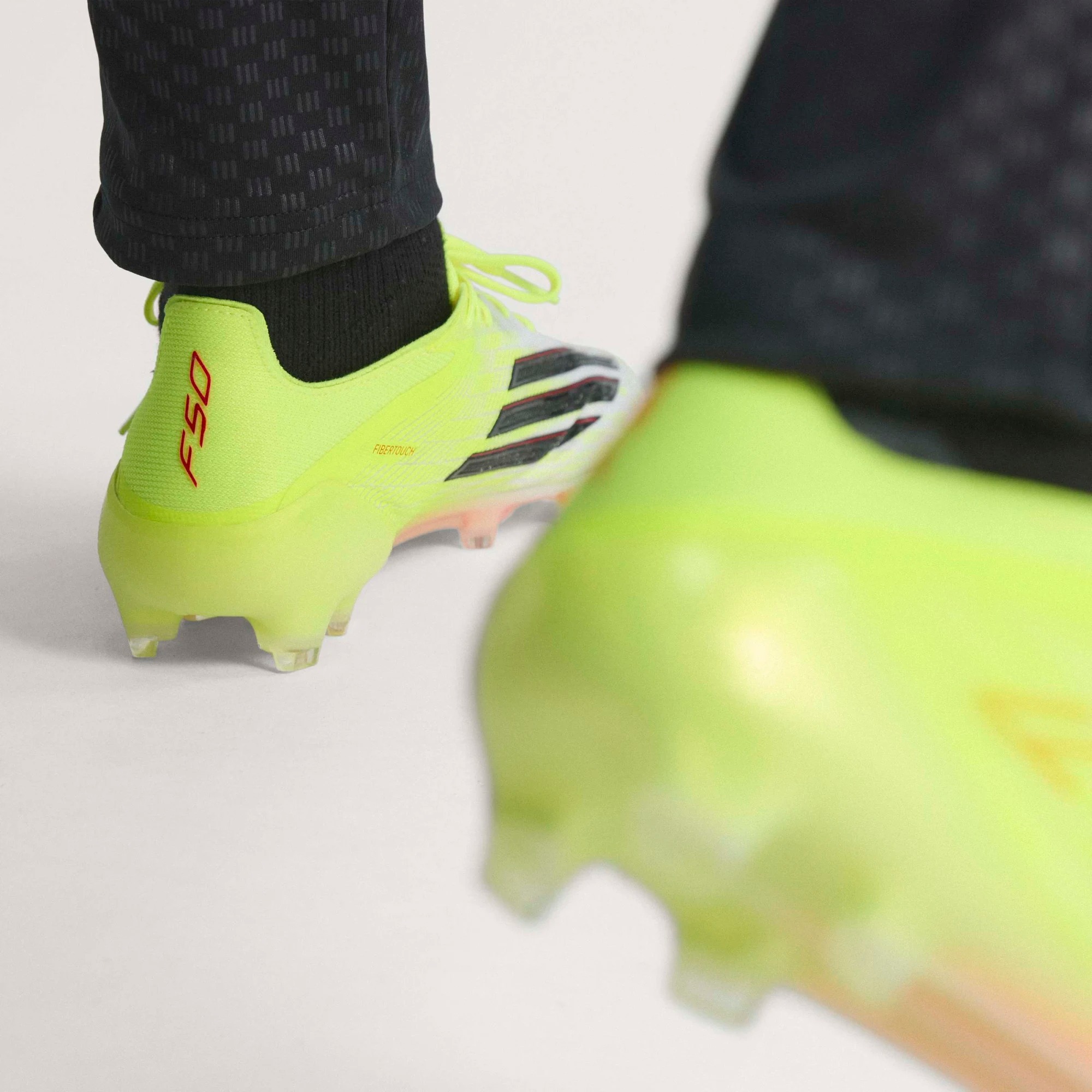 ADIDAS F50 ELITE FG TECH SOY/BLACK/LUCID RED