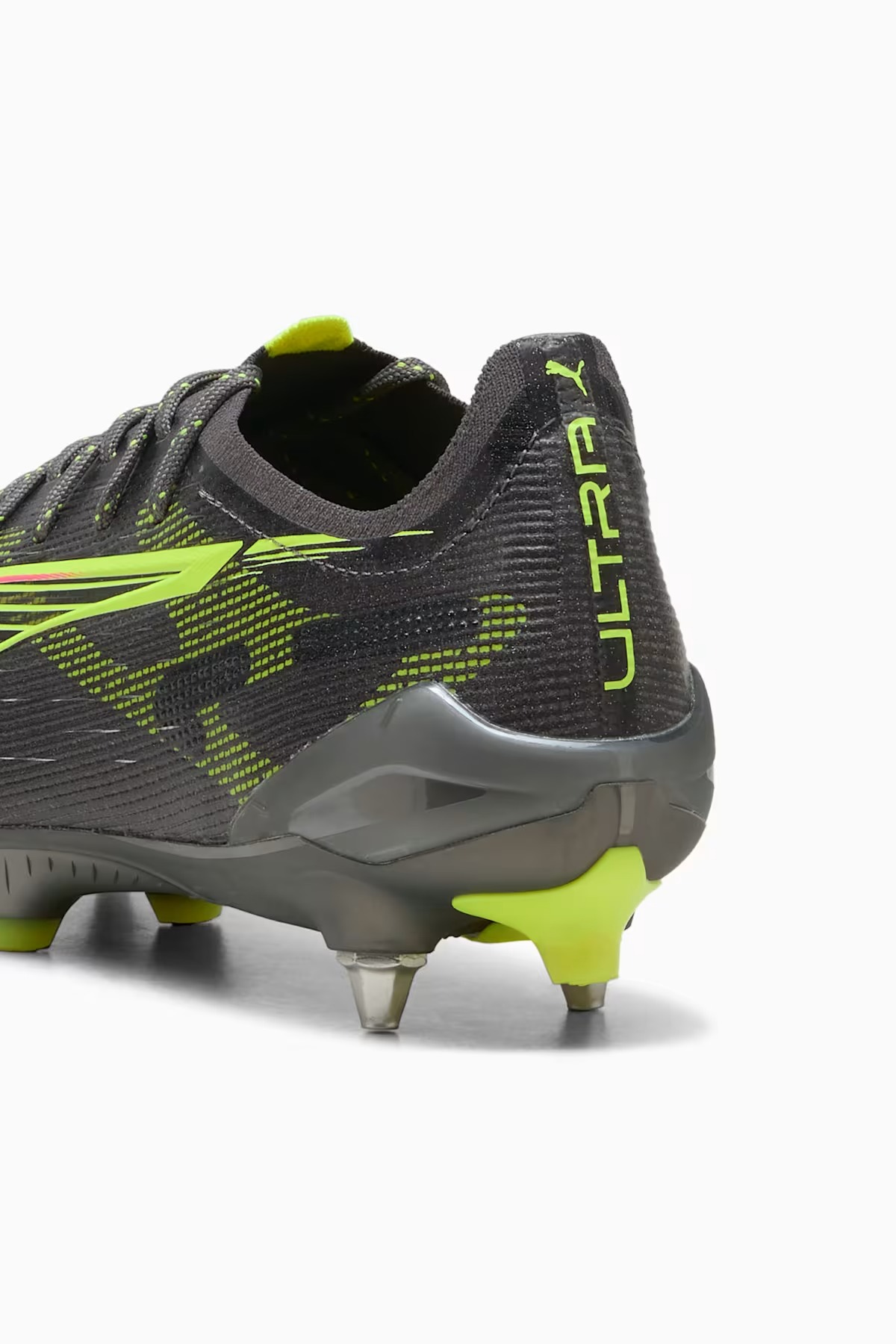 PUMA ULTRA 5 ULTIMATE MXSG MATTE AGED SILVER-YELLOW ALERT-SUN STRUNK UK 7.5 (US 8.5 / EU 41)