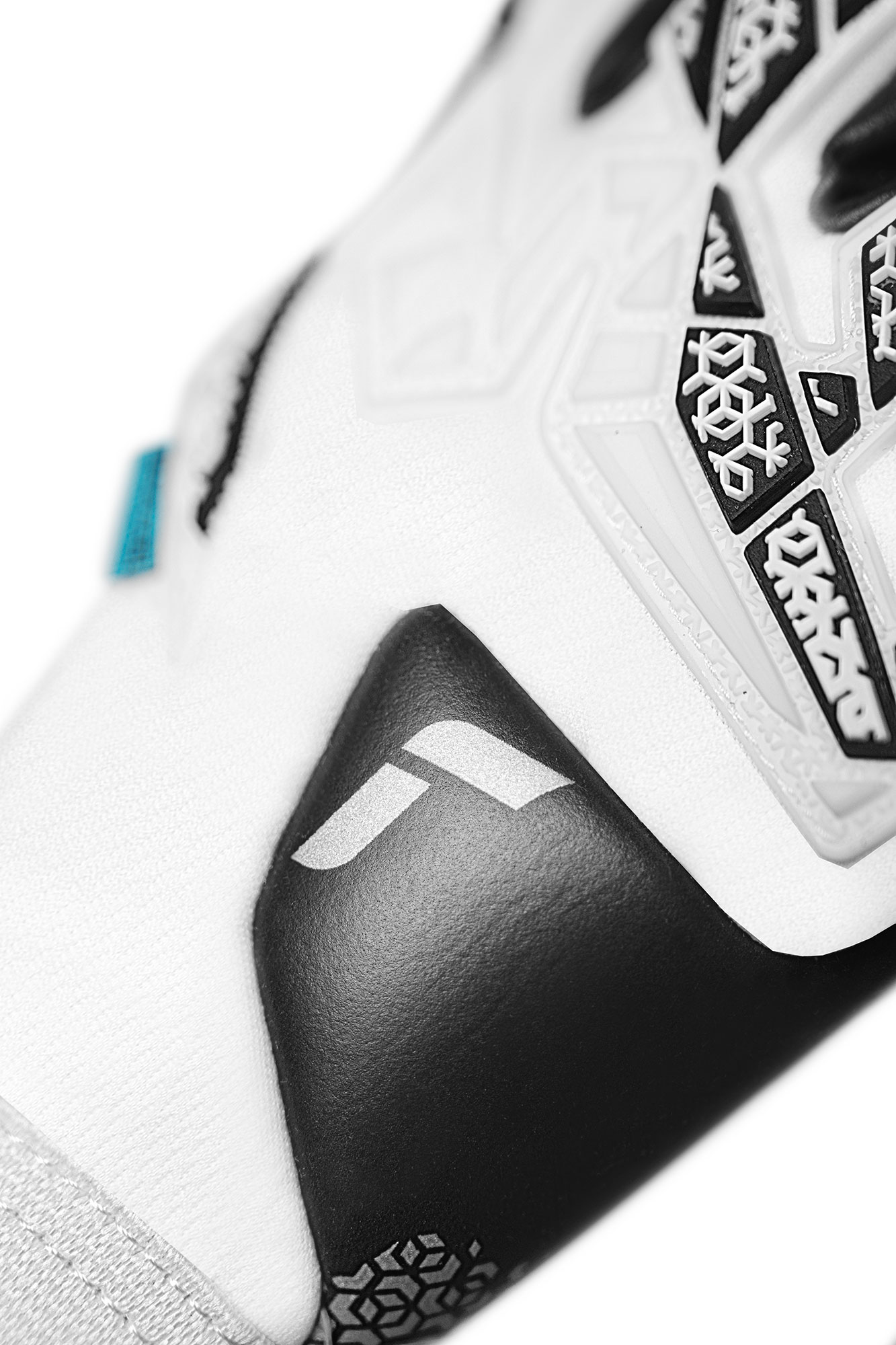 REUSCH ATTRAKT FREEGEL GOLD X WHITE/SILVER/BLACK