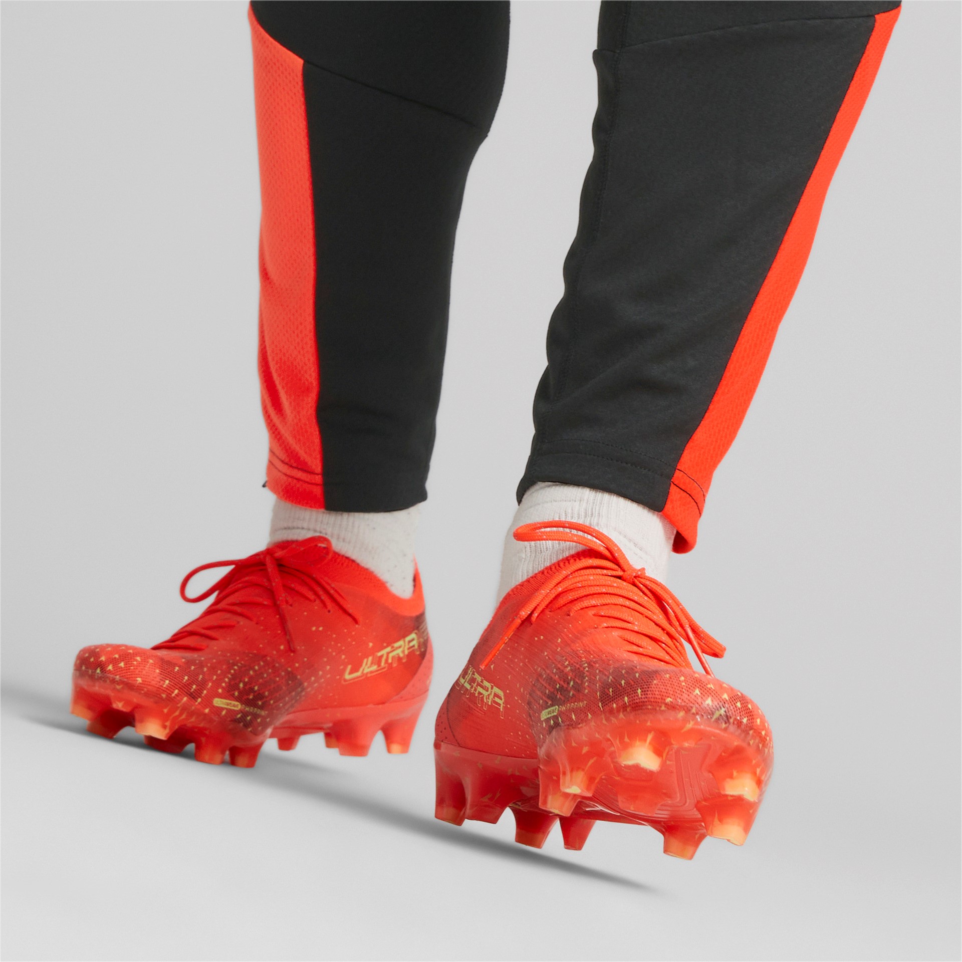 PUMA ULTRA ULTIMATE FG/AG FIERY CORAL-FIZZY LIGHT-PUMA BLACK