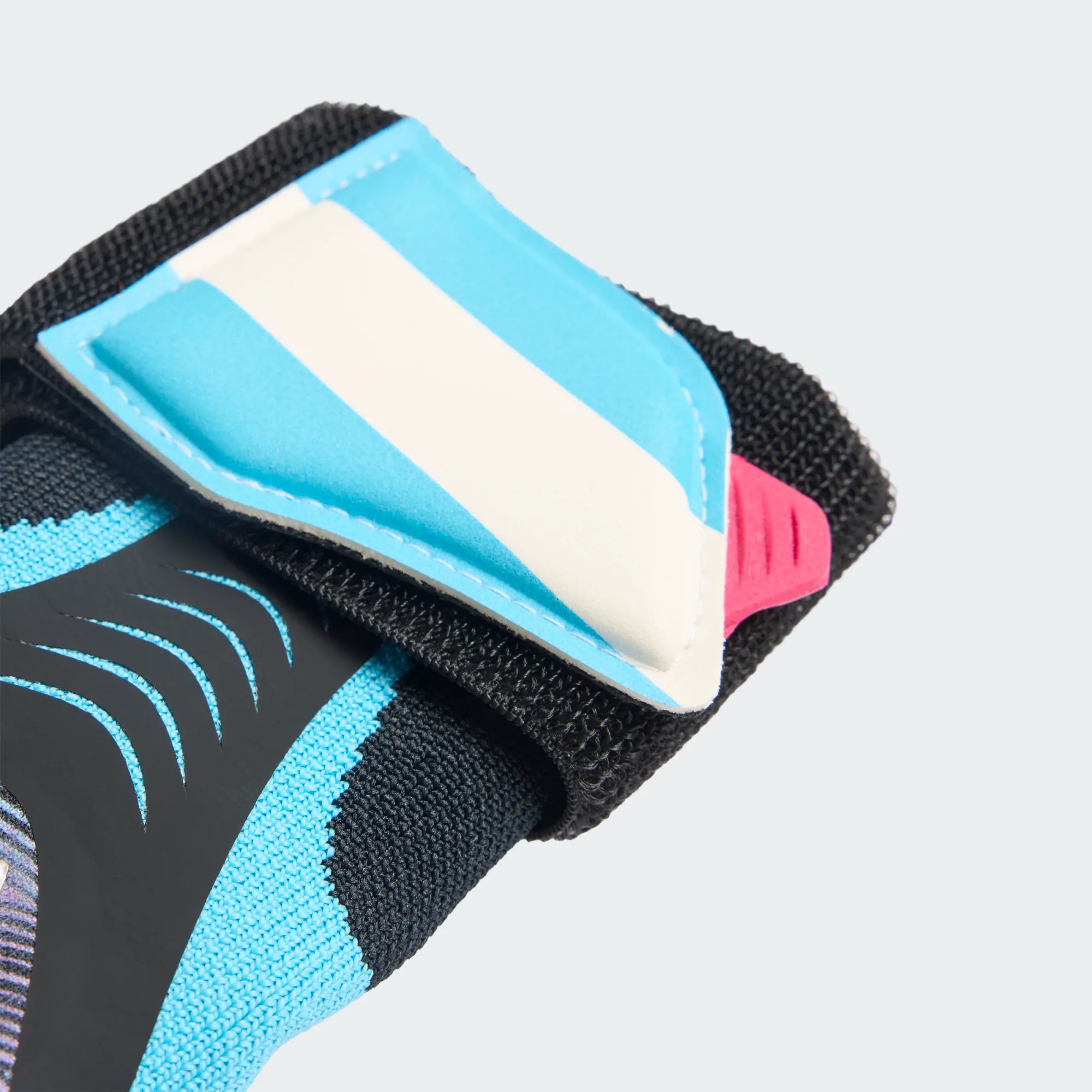 ADIDAS PREDATOR GL PRO STRAP BLACK/BRIGHT CYAN/TEREMA