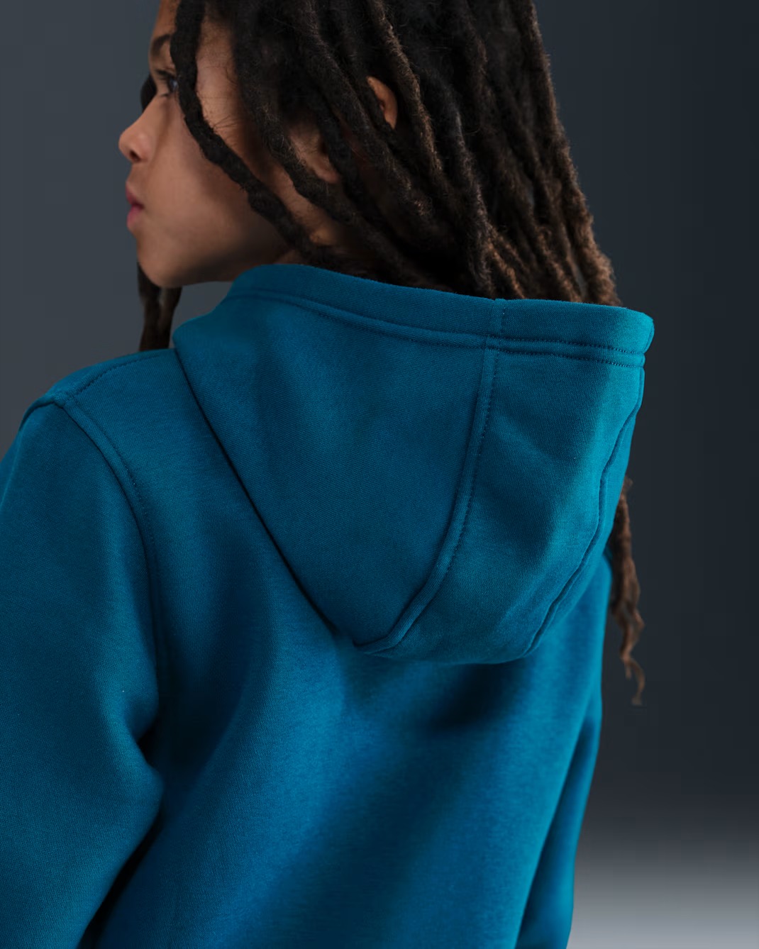 NIKE KM CLUB FLEECE JUNIOR HOODIE GREEN ABYSS/IGLOO 140