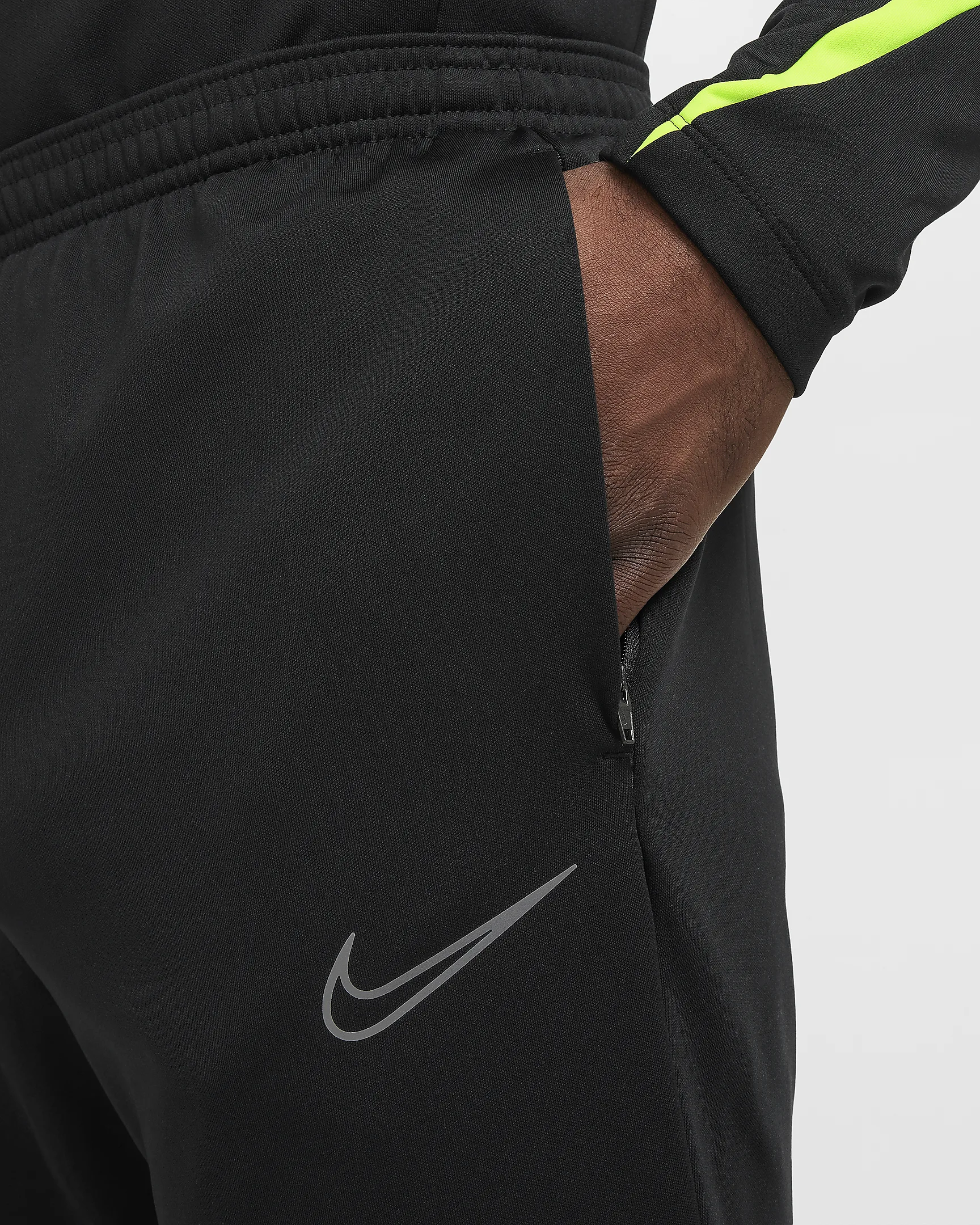 NIKE ACADEMY WINTER WARRIOR PANT BLACK/VOLT M FB6814-013-M