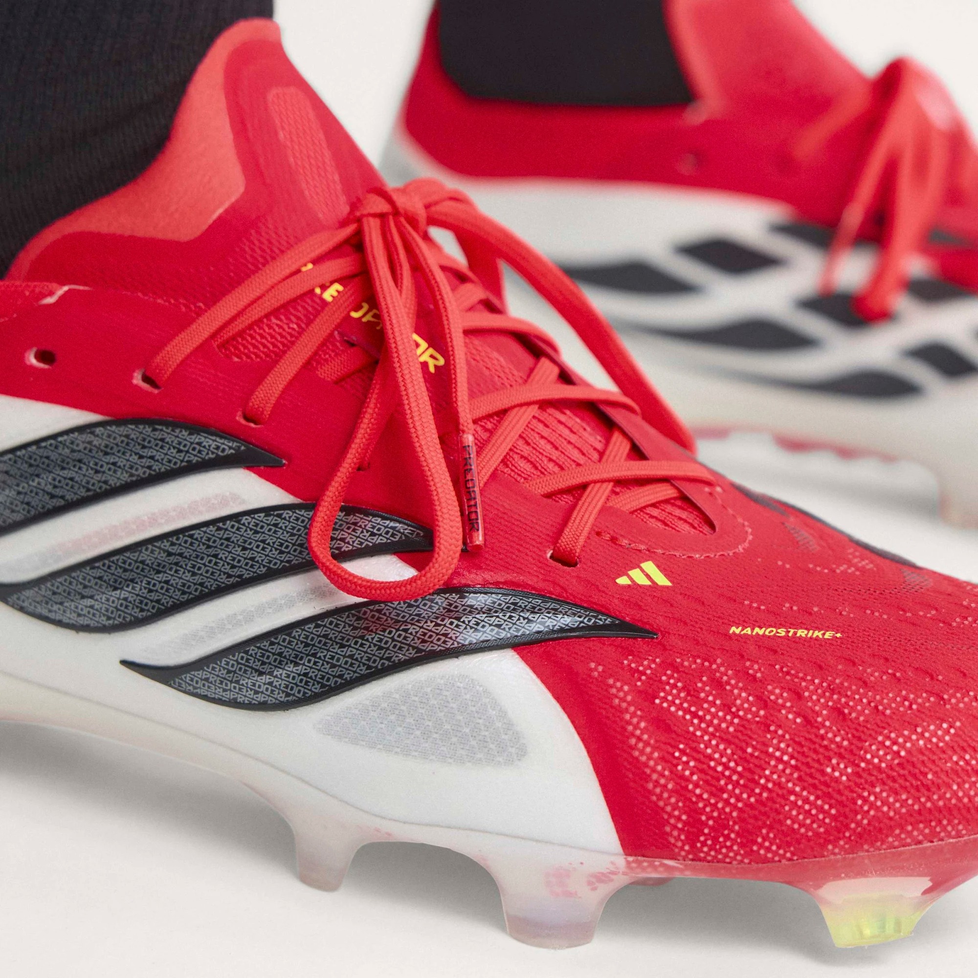 ADIDAS PREDATOR ELITE FG LUCID RED/BLACK/WHITE