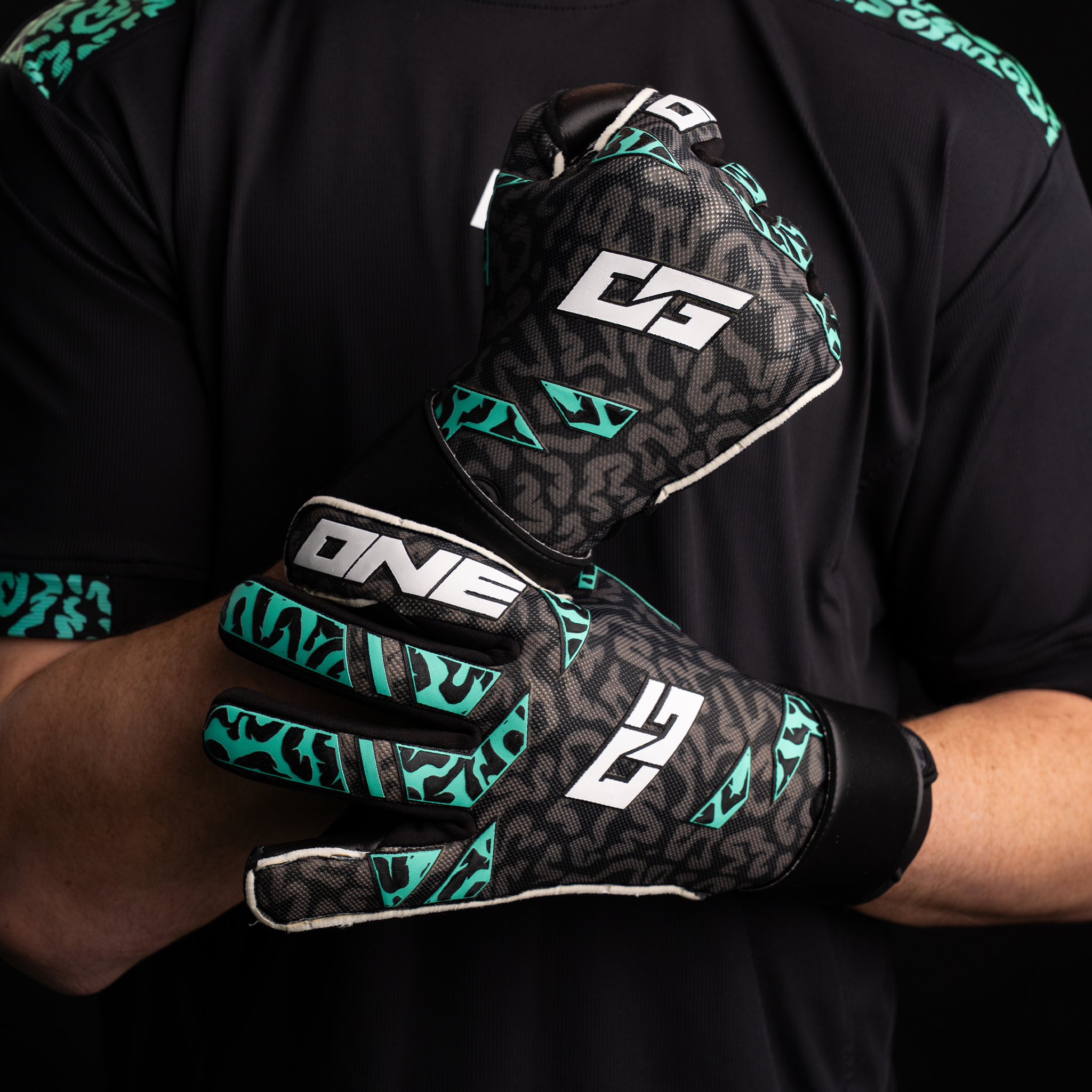 ONE GLOVE OG1 JUNIOR MONSTER GRAVITY