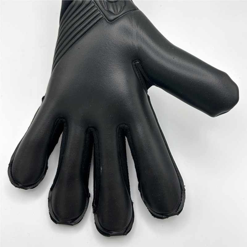 HO SOCCER STORM BLACK/RED